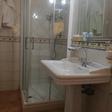 Hotel Cala Del Citro 3*